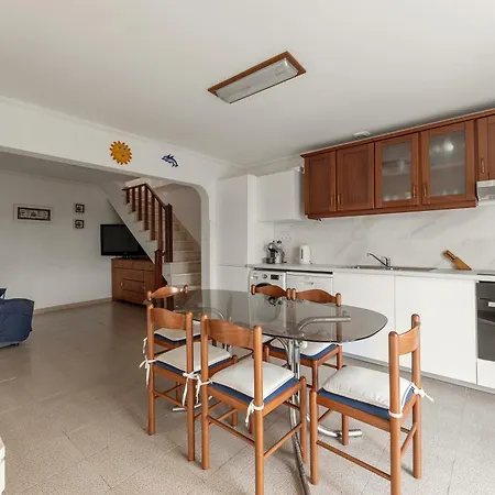 펜션 Ocean Breeze Baleal 페렐